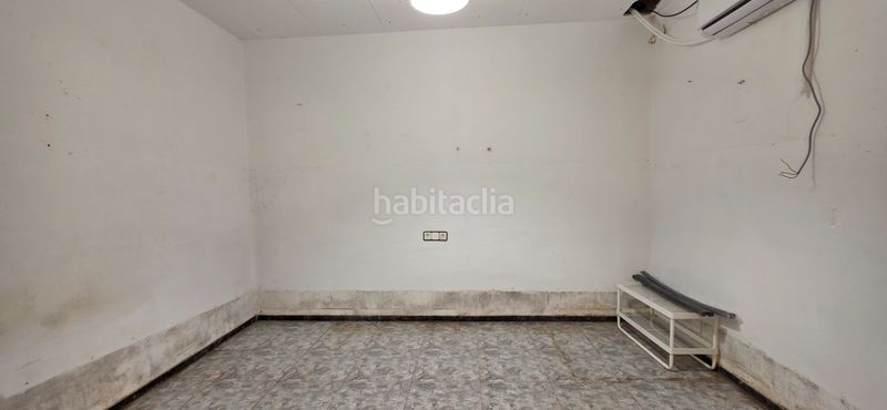 Foto 04e9b52c-7d12-4d13-83c4-ed1fe61fa888. Casa adossada amb calefacció a Poble Nou Terrassa