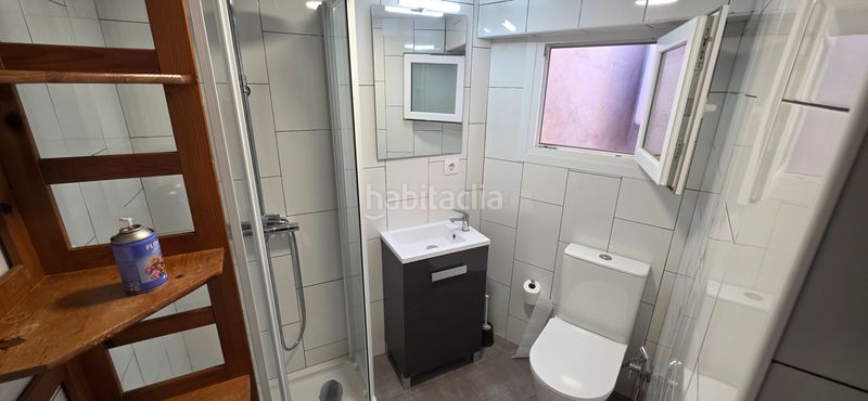 Foto 0ddb1872-e9b3-4a30-b690-5b9c1960020c. Casa adossada amb calefacció a Poble Nou Terrassa