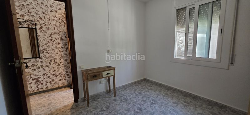 Foto 77100a64-9a68-4082-8d1f-4e20ce982a1e. Casa adossada amb calefacció a Poble Nou Terrassa