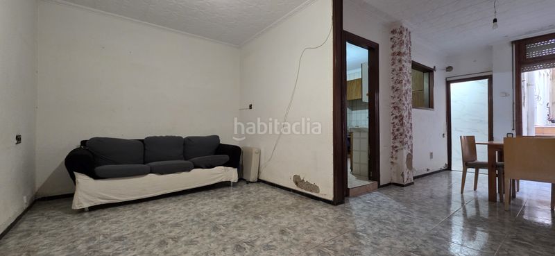 Foto b04126e6-8b7f-4929-968c-727211445bf8. Casa adossada amb calefacció a Poble Nou Terrassa