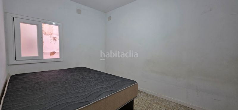 Foto bfe200e8-6298-4b62-883b-80d21f4de071. Casa adossada amb calefacció a Poble Nou Terrassa