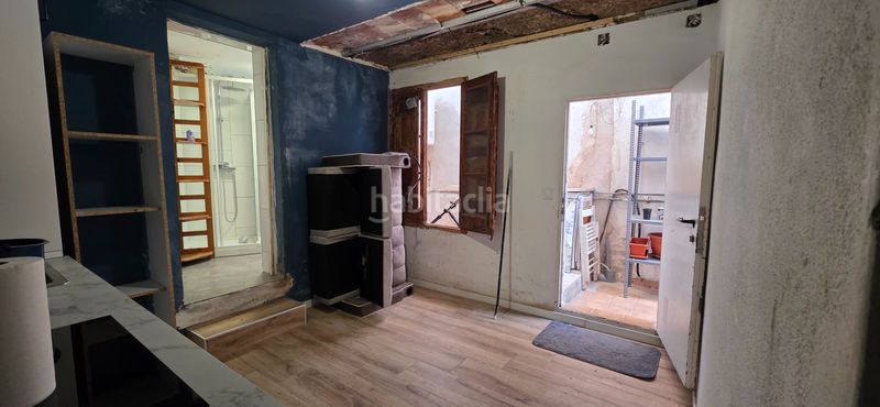 Foto c4a0b4f2-2150-444f-aee0-5a911f1833a6. Casa adossada amb calefacció a Poble Nou Terrassa