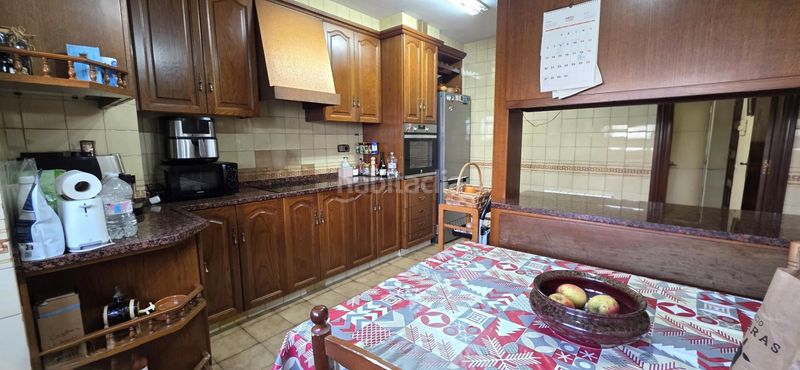 Foto 98df7c49-718f-47f4-b1e6-cf39771d350e. Pis amb xemeneia calefacció a La Maurina Terrassa