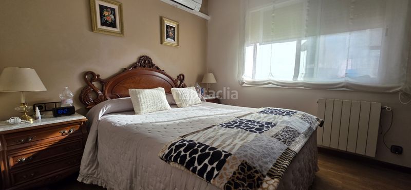 Foto d5923299-38c4-42bb-859c-3f3dd937d82b. Pis amb xemeneia calefacció a La Maurina Terrassa