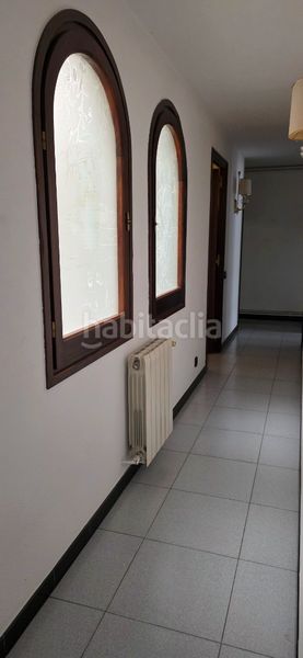 Foto f2885b39-e166-40b1-83bb-e73b1d7e5c39. Pis amb xemeneia calefacció a La Maurina Terrassa