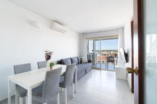 Apartament a Penedes del 12. Apartamento con licencia turística en salou, cerca de la playa