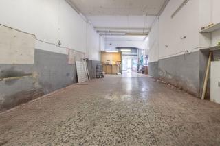 Local Comercial a Reial 44