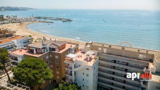 Àtic a Miramar 20. Ático con vistas al mar, terraza y parking en salou