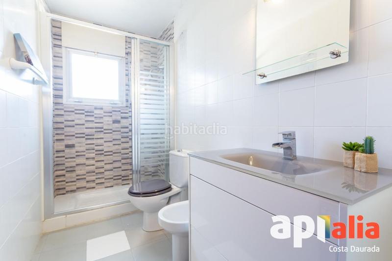 Foto 7df16d4b-e1e1-4afc-880a-a037cdeeb508. Piso en montblanc 15 ático con terraza, piscina y licencia en Salou