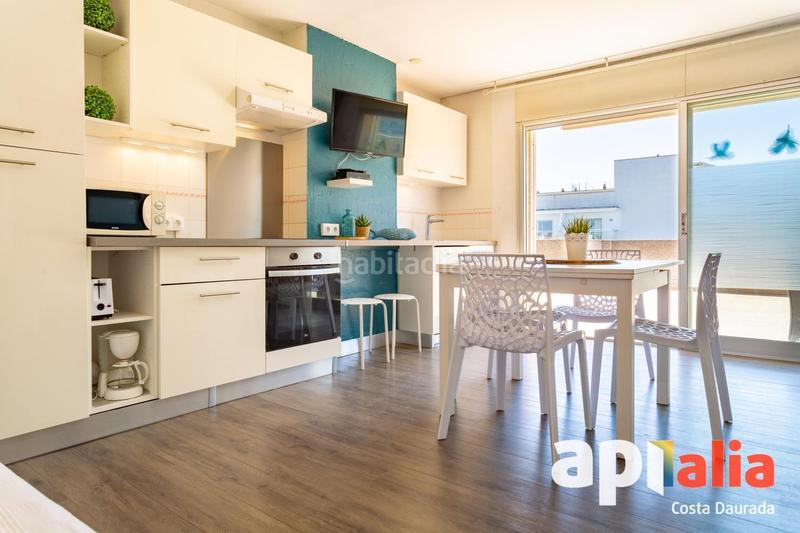 Foto 7e133ca2-d92b-49ad-8dff-3037a4a71d6f. Piso en montblanc 15 ático con terraza, piscina y licencia en Salou