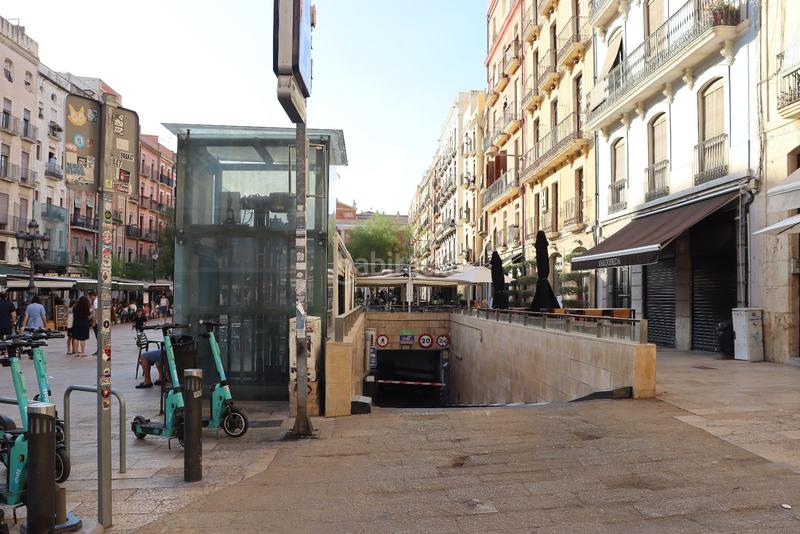 Foto ddb20f7c-a780-4b4d-9cd8-4c5f9e84b007. Aparcament cotxe a font 1 a Part Alta Tarragona