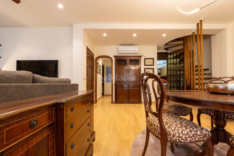 Foto d3ef9007-f4d6-4b23-a255-a466316af240. Location duplex dans Falset