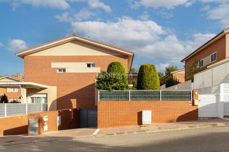 Foto 60f395cd-b49b-461d-a64d-e1346ed61c6d. Semi detached house with heating in Pallaresos (Els)