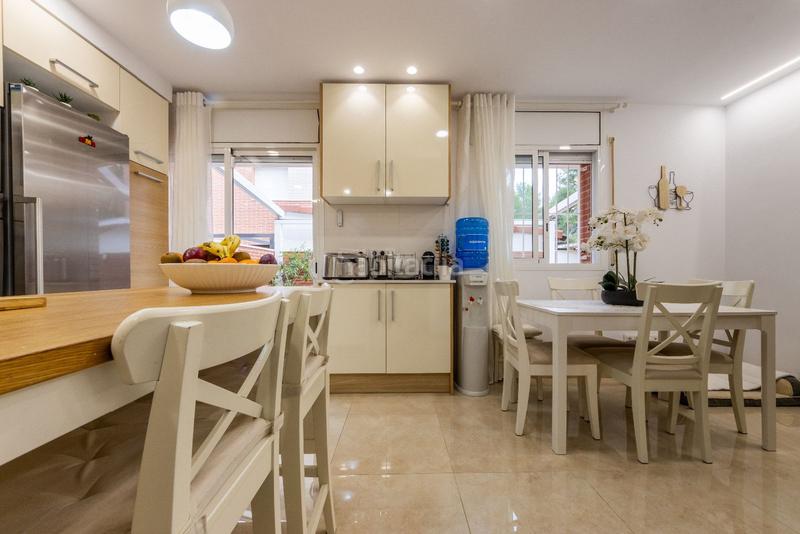 Foto bdb2fa9a-e3c1-40ce-8a9a-be9e0ff9ad12. Semi detached house with heating in Pallaresos (Els)