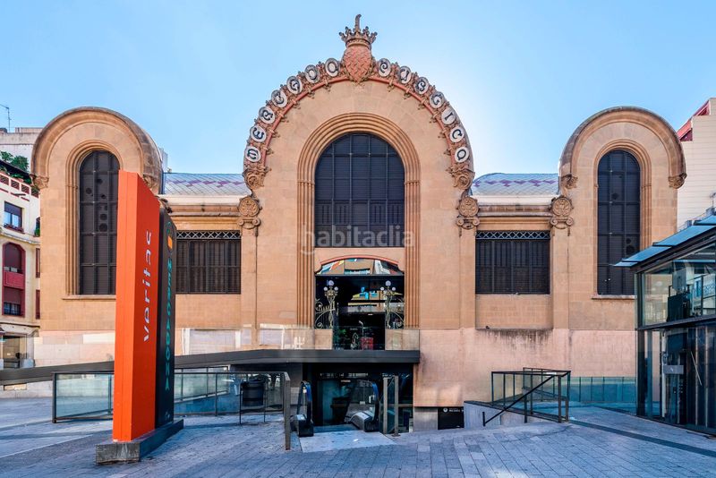 Foto e0a68ad2-4414-4e1e-995a-73788e96ed99. Location local commercial dans Eixample Tarragona