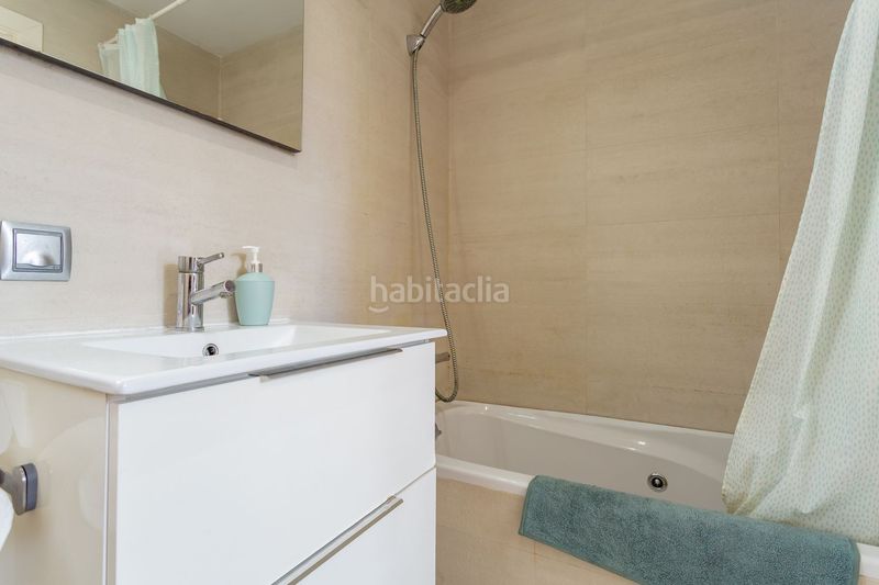 Foto 91b8c019-eecf-44a7-a353-c2ab09ddc258. Casa amb aparcament piscina a Vallirana