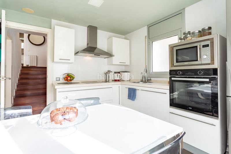 Foto c54a6dac-9640-4385-bd8d-df76c793f63d. Casa amb aparcament piscina a Vallirana