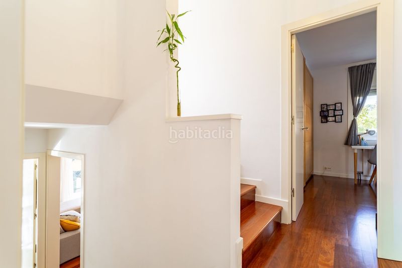 Foto de07dd5f-6ba5-4b80-8e6c-9e37a139cd21. Casa amb aparcament piscina a Vallirana