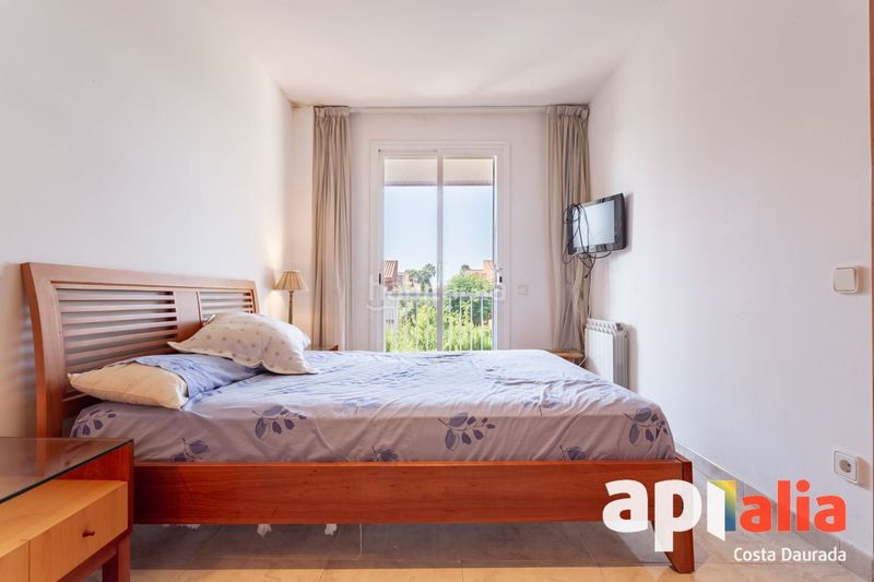 Foto b2279d6f-c867-4fa7-af58-6ab26dcd2e62. Casa adossada a via augusta 2 a Altafulla
