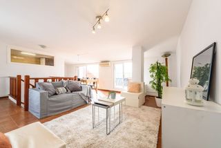 Zweistöckige Wohnung  Comerç 2. Ático dúplex con horizonte azul