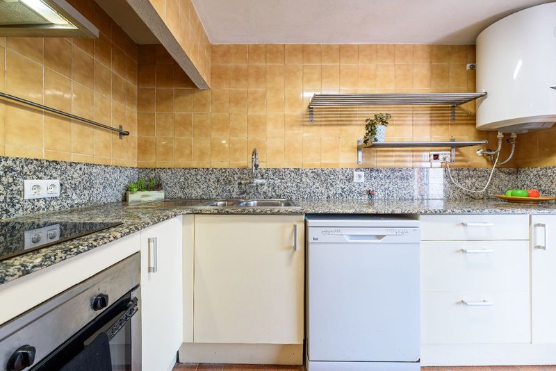 Foto d0d270b8-57d9-4cce-8829-364879733720. Dúplex en comerç 2 ático dúplex con horizonte azul en Torredembarra
