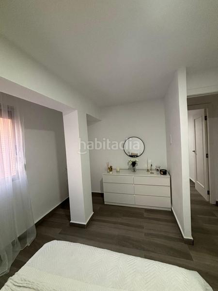 Foto 2fc182da-e9c8-4349-9c90-dc363f8008f2. Piso luminoso piso reformado en avenida jaime i en Benidorm