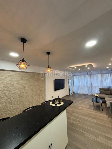 Foto 5594c4b1-3665-4c6b-ba2d-d98c03303493. Piso luminoso piso reformado en avenida jaime i en Benidorm