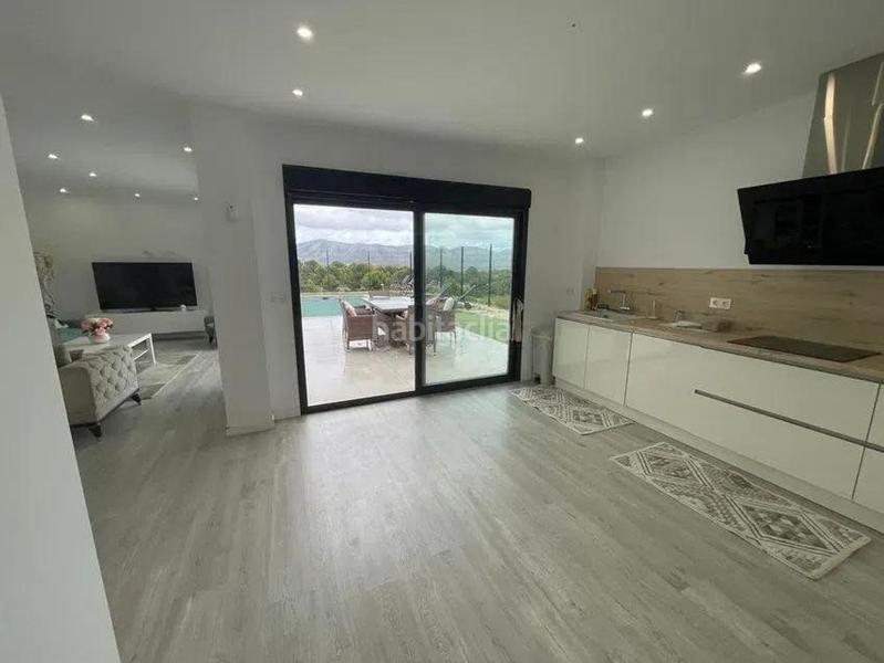 Foto 1eb7f9f5-860f-4a5c-b280-da858e1cebdc. Chalet con piscina in Escandinavia-Cautivador Alfàs del Pi (l´)