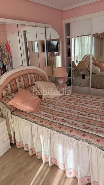 Foto 265aa2eb-42cf-44db-b875-f4d37b22cd70. Etagenwohnung mit parking pool in Levante Alto Benidorm