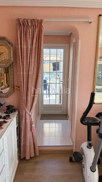 Foto b6b5e67b-047a-49ee-b906-ca313764251a. Etagenwohnung mit parking pool in Levante Alto Benidorm