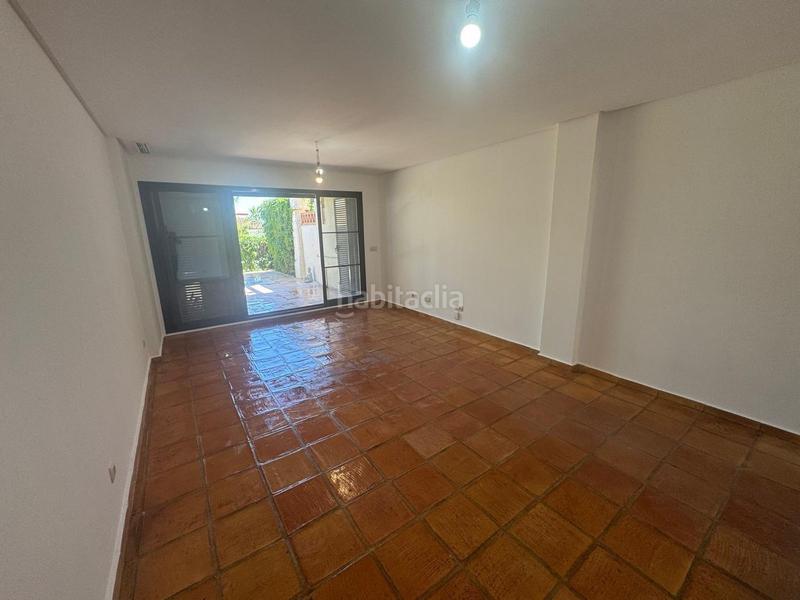 Foto b48deff0-a805-4d96-a141-62ee3dd2879a. Chalet avec piscine dans Golf Bahía Finestrat