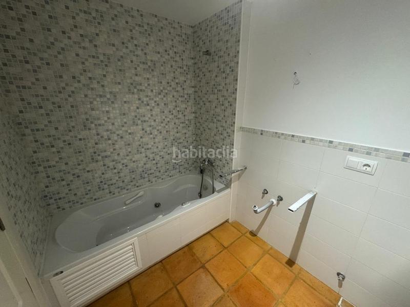 Foto dbb5438d-a1fd-421b-bae9-1bf8c6f8bdf1. Chalet avec piscine dans Golf Bahía Finestrat