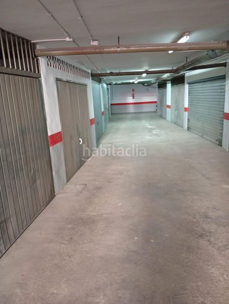 Foto f2b4594a-44c3-43d6-a95d-3c631d001fec. Aparcament cotxe a Centro Urbano Vila Joiosa (la)