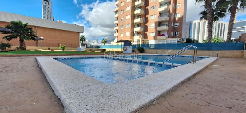 Foto be8c9e7f-5905-47ba-928b-5516669152ae. Pis amb aparcament a Playa Levante Benidorm