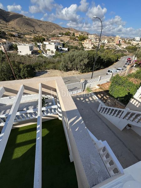 Foto f81b8bdb-32a3-4f22-9fa8-1efaa16de03b. Casa amb aparcament a Pueblo Acantilado-Lanuza Campello (el)