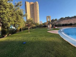 Appartamento in Via Parque. Luminoso piso de 2 dormitorios con garaje en zona del via parque