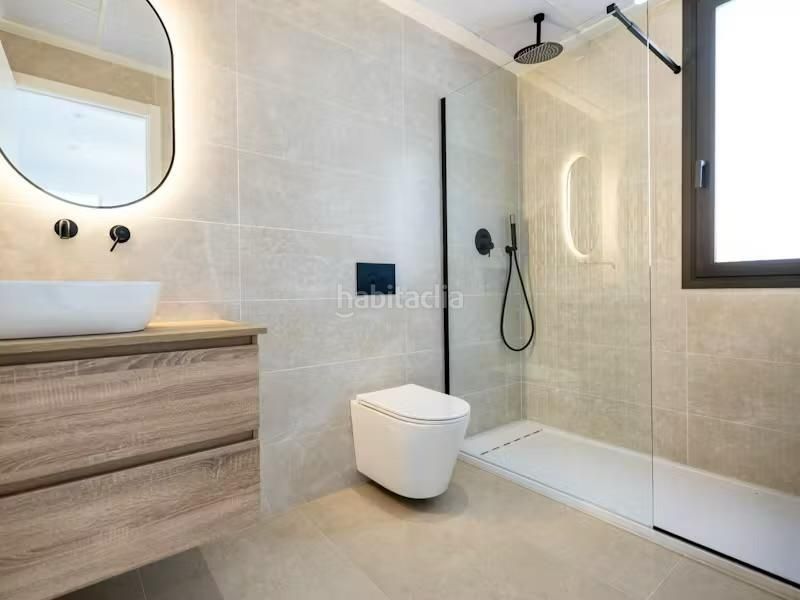 Foto b55095e8-a0f2-4e6c-b6ba-c54613f1a90b. Casa amb aparcament a Casco urbano Polop