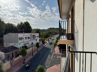 Appartamento in La Paz. Piso de 3 dormitorios con garaje, tres balcones y amplios espaci