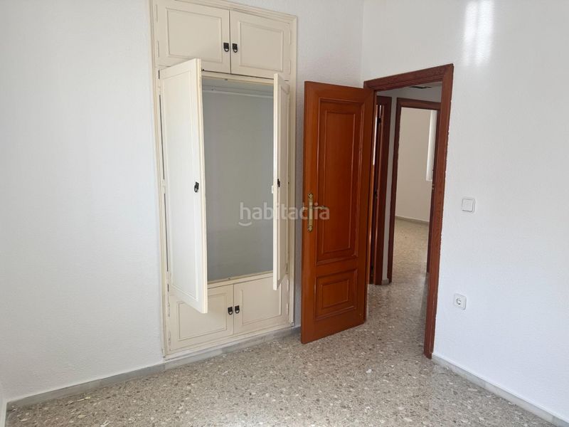 Foto ec28f3cb-3542-47b0-ba78-f5a4eaeeb27f. Àtic amb aparcament a Playa Levante Benidorm