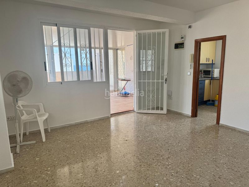Foto f2d592cc-3c44-410f-913f-9f5647aa85a9. Àtic amb aparcament a Playa Levante Benidorm