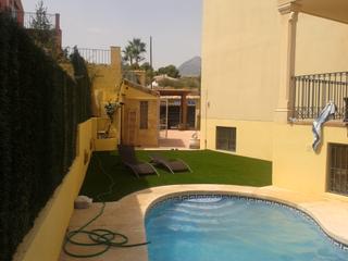 Xalet  Avinguda del captivaror. Chalet independiente con encanto mediterráneo en alfaz del pi