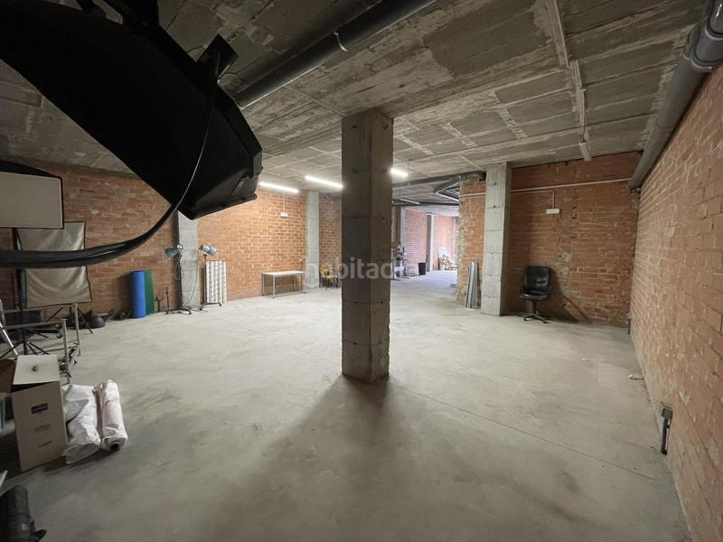Foto 604e68ce-436e-4a5d-b8e3-bde0a5e919b6. Local comercial  a en Poble Sec Igualada