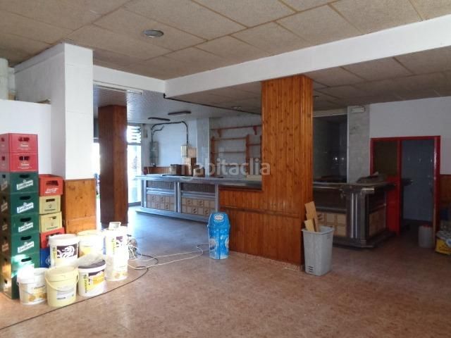 Foto ead101de-b4d5-4ba3-953b-ebefbb9fa925. Local comercial a Centre Igualada