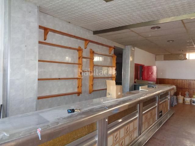 Foto ecea7a04-cc72-4b34-9823-04892a39b56c. Local comercial a Centre Igualada
