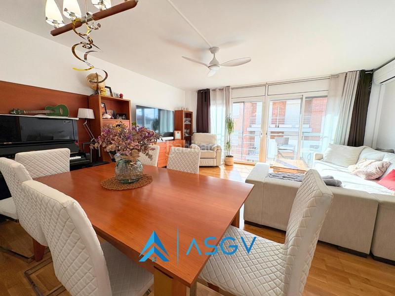 Foto 4efead98-d0d7-49b5-a35e-bf8378e416b9. Appartement avec chauffage parking dans Llevant Igualada