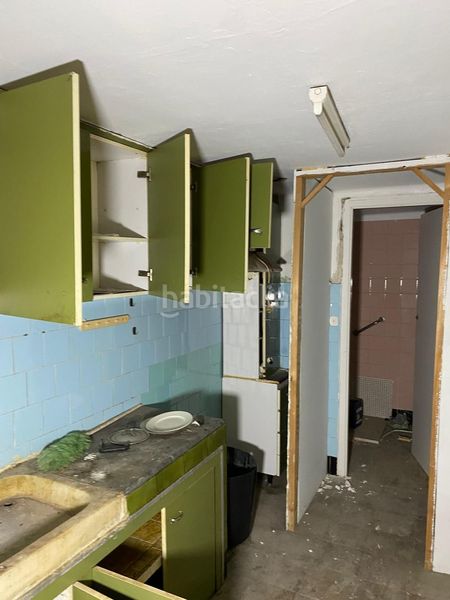Foto de34f792-c9be-48d2-a7cb-45bc76a797e6. Casa adossada amb aparcament a Centre Igualada