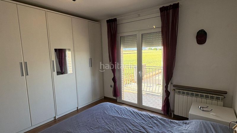 Foto 4e6c1da0-a477-462c-abaa-92162e3bc8b4. Pis amb aparcament a Òdena
