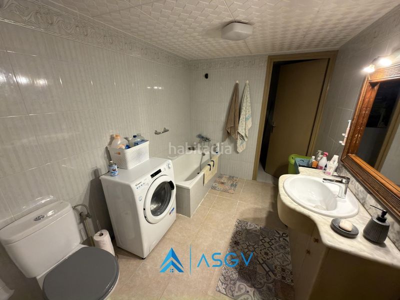 Foto b0cd2aa9-ae4b-4621-ba42-9d2467a85f69. Casa amb calefacció aparcament piscina a Jorba