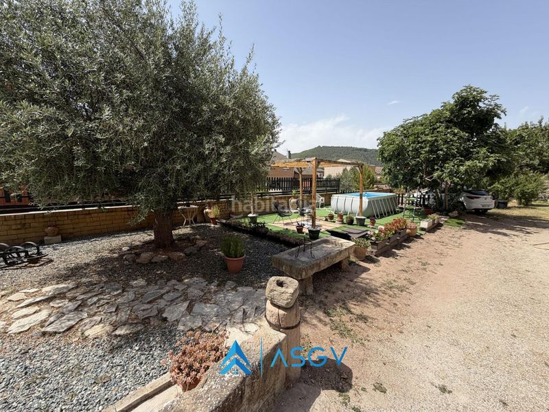 Foto f22804d5-3b78-49c8-b0e1-68d729a9ca8f. Casa amb calefacció aparcament piscina a Jorba