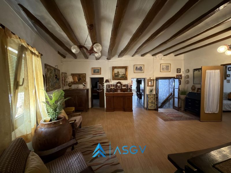 Foto f6c35cee-b5af-4cdf-8f73-c95218b4cc1c. Casa amb calefacció aparcament piscina a Jorba
